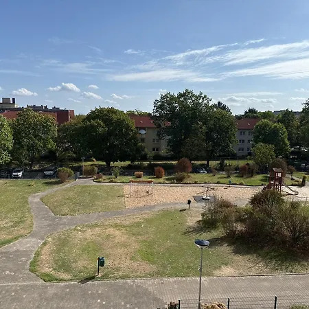 Homestay Cozy In Frankfurt East